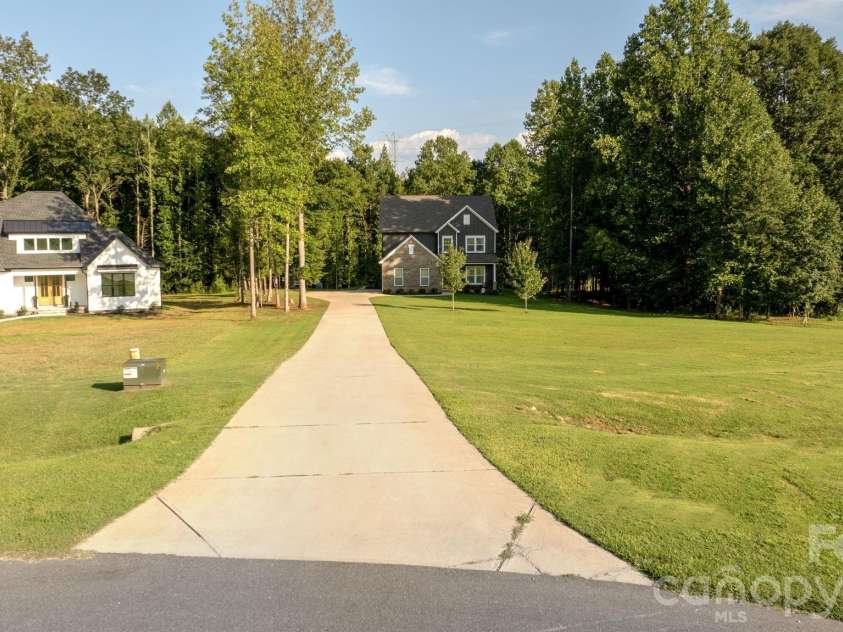 4298 Brandy Creek Court, Clover, SC 29710.  MLS# CAR4416372, YatesRealty ID 48473. 