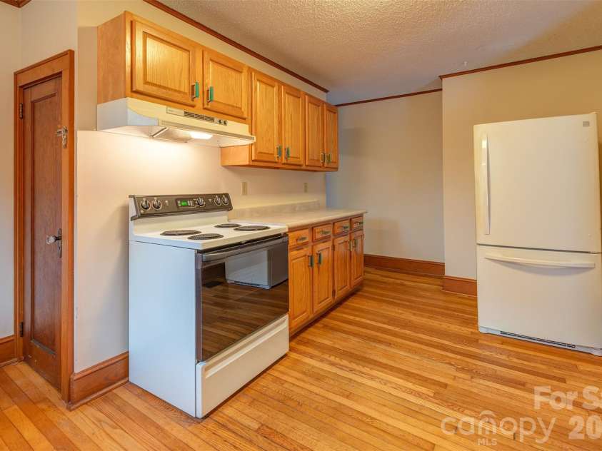 103 Main Street, Weaverville, NC 28787.  MLS# CAR4416780, YatesRealty ID 48475. 