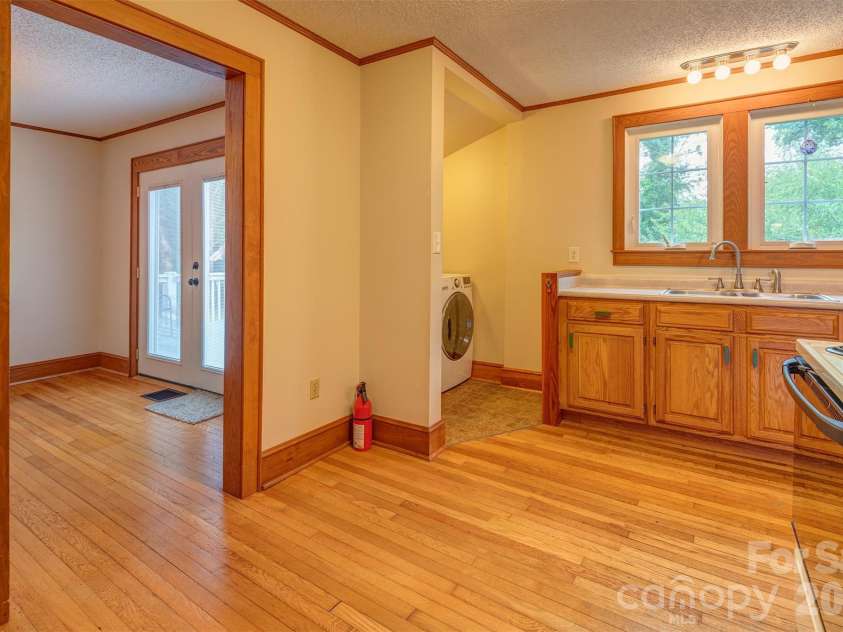 103 Main Street, Weaverville, NC 28787.  MLS# CAR4416780, YatesRealty ID 48475. 
