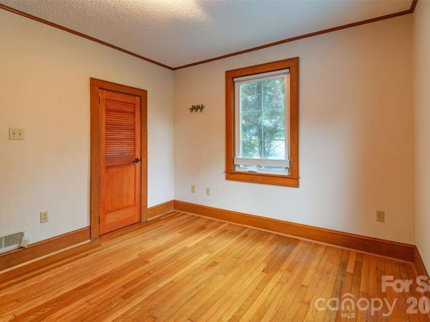 103 Main Street, Weaverville, NC 28787.  MLS# CAR4416780, YatesRealty ID 48475. 
