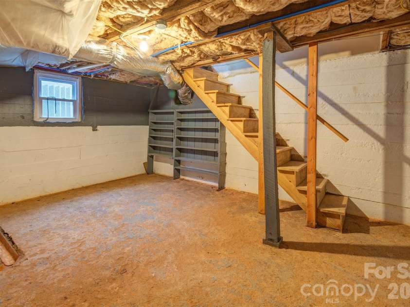 103 Main Street, Weaverville, NC 28787.  MLS# CAR4416780, YatesRealty ID 48475. 