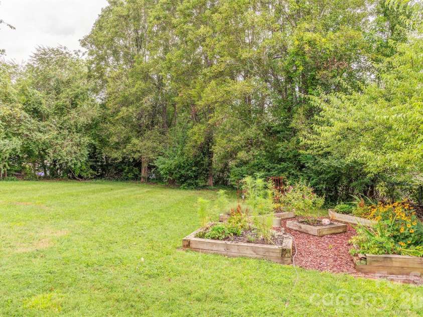 103 Main Street, Weaverville, NC 28787.  MLS# CAR4416780, YatesRealty ID 48475. 