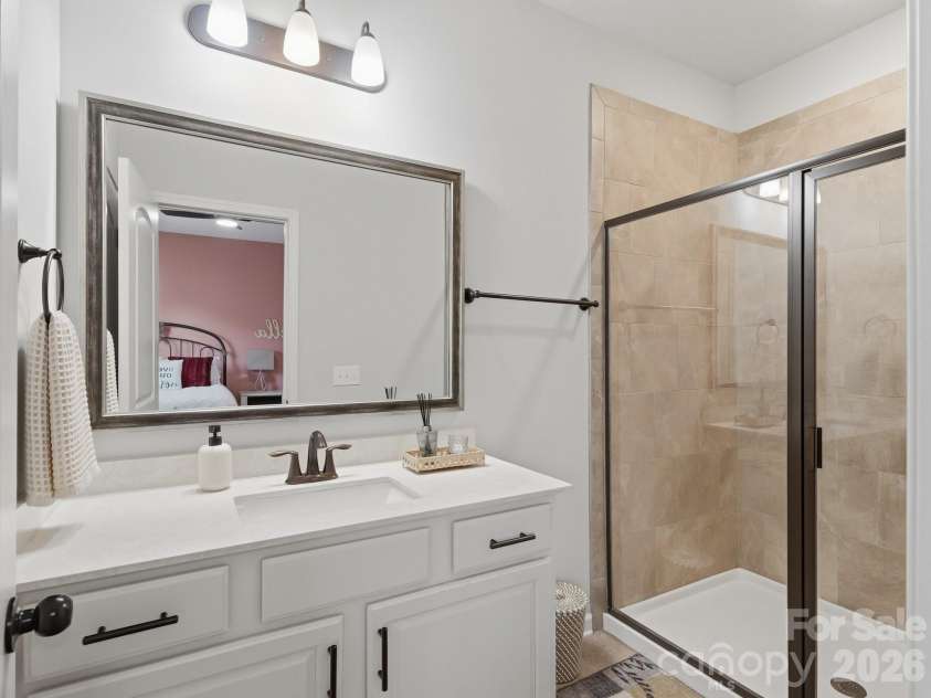 1110 Whitby Moore Street, Charlotte, NC 28273.  MLS# CAR4414562, YatesRealty ID 48476. 2nd bathroom