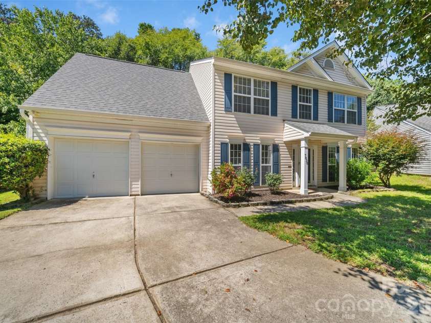 7838 Cafferty Circle, Charlotte, NC 28215.  MLS# CAR4419885, YatesRealty ID 48477. 