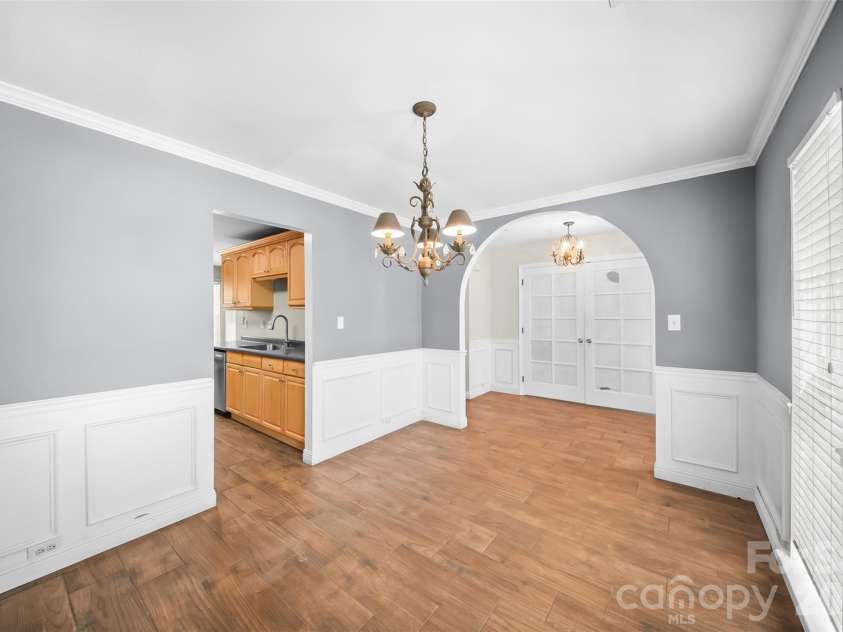 7838 Cafferty Circle, Charlotte, NC 28215.  MLS# CAR4419885, YatesRealty ID 48477. 