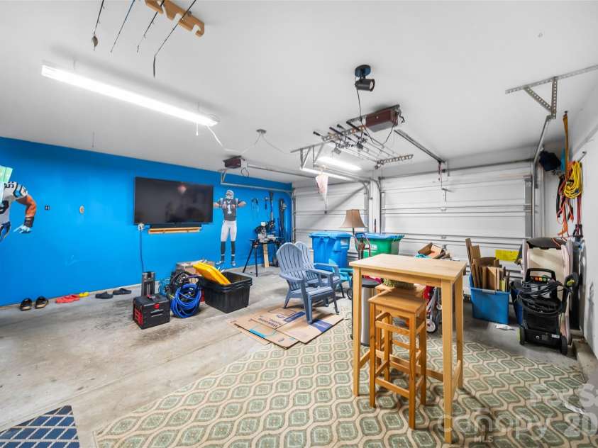 7838 Cafferty Circle, Charlotte, NC 28215.  MLS# CAR4419885, YatesRealty ID 48477. 