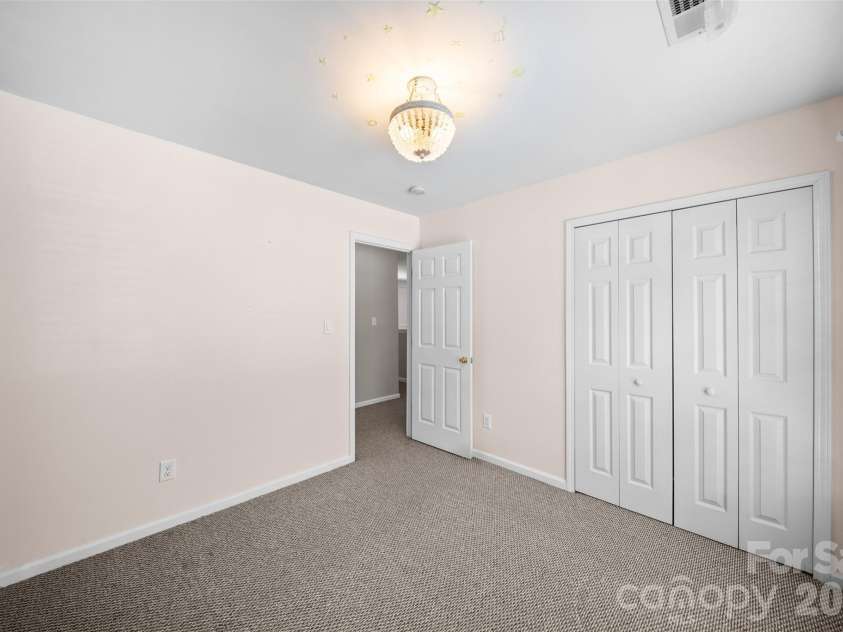 7838 Cafferty Circle, Charlotte, NC 28215.  MLS# CAR4419885, YatesRealty ID 48477. 
