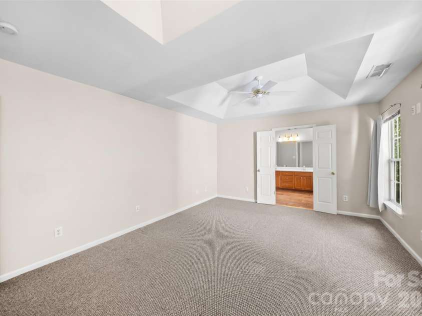 7838 Cafferty Circle, Charlotte, NC 28215.  MLS# CAR4419885, YatesRealty ID 48477. 