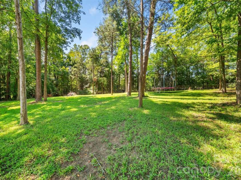 7838 Cafferty Circle, Charlotte, NC 28215.  MLS# CAR4419885, YatesRealty ID 48477. 