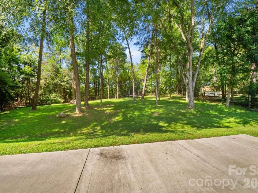 7838 Cafferty Circle, Charlotte, NC 28215.  MLS# CAR4419885, YatesRealty ID 48477. 