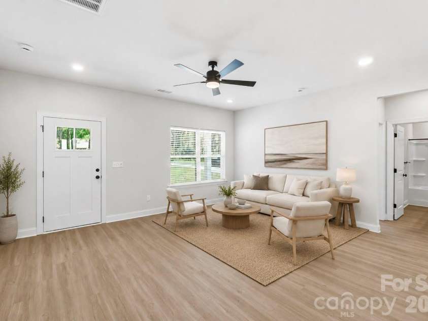 318 Honeywood Lane, Monroe, NC 28110.  MLS# CAR4412708, YatesRealty ID 48478. Open Floor Plan - Flooded with Natural Light - Virtual Staging