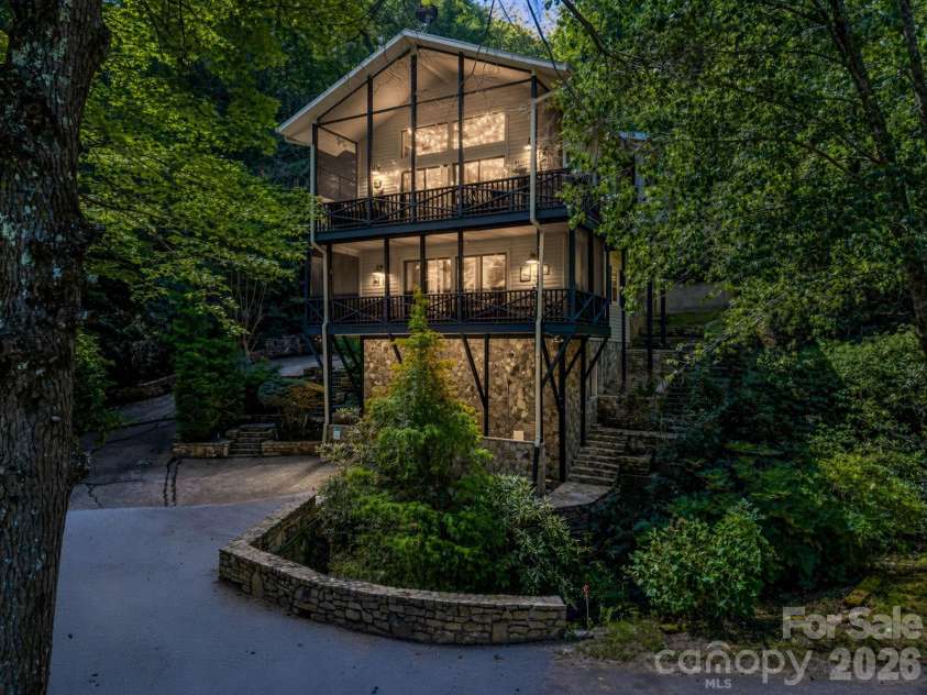 485 Grandview Drive, Lake Lure, NC 28746.  MLS# CAR4416837, YatesRealty ID 48479. 