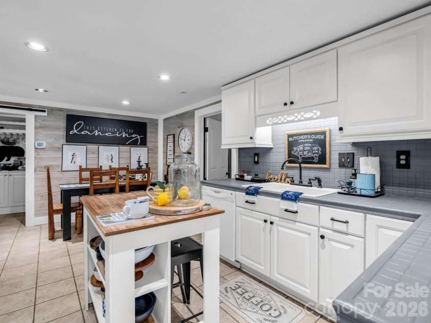 485 Grandview Drive, Lake Lure, NC 28746.  MLS# CAR4416837, YatesRealty ID 48479. 