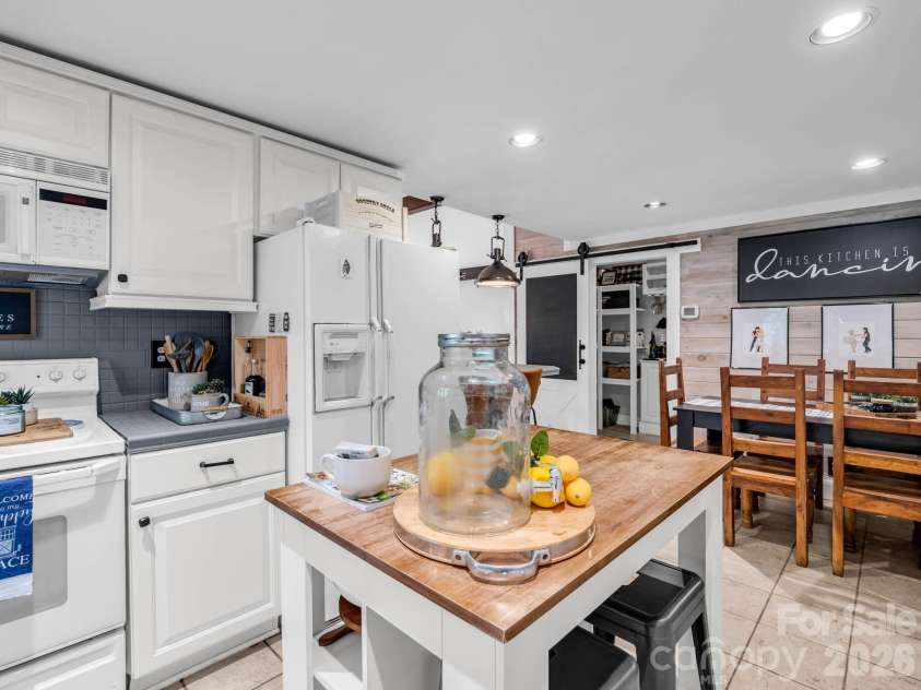 485 Grandview Drive, Lake Lure, NC 28746.  MLS# CAR4416837, YatesRealty ID 48479. 