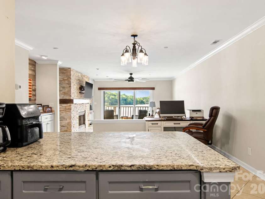 9816 Emerald Point Drive, Charlotte, NC 28278.  MLS# CAR4419899, YatesRealty ID 48480. 