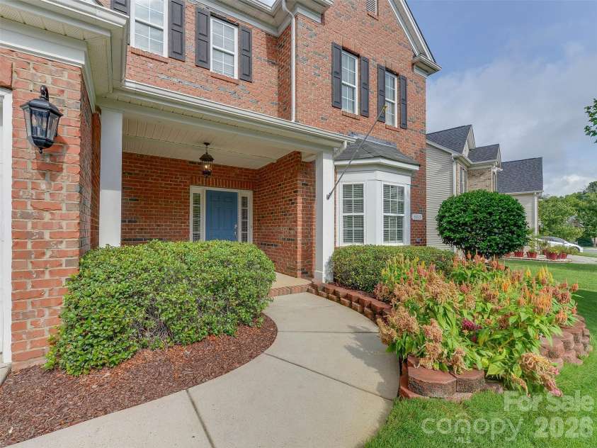 5915 Trailwater Road, Charlotte, NC 28278.  MLS# CAR4417800, YatesRealty ID 48481. 