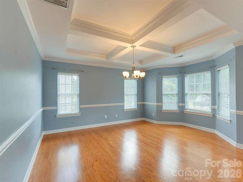 5915 Trailwater Road, Charlotte, NC 28278.  MLS# CAR4417800, YatesRealty ID 48481. 