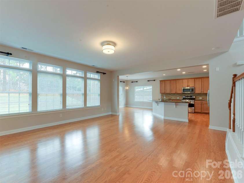 5915 Trailwater Road, Charlotte, NC 28278.  MLS# CAR4417800, YatesRealty ID 48481. 
