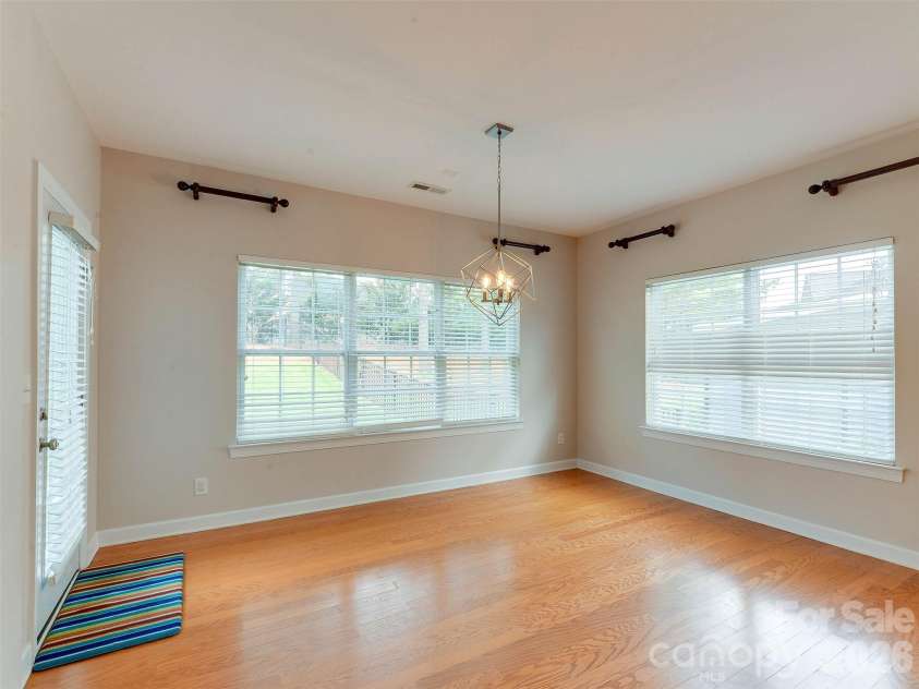 5915 Trailwater Road, Charlotte, NC 28278.  MLS# CAR4417800, YatesRealty ID 48481. 
