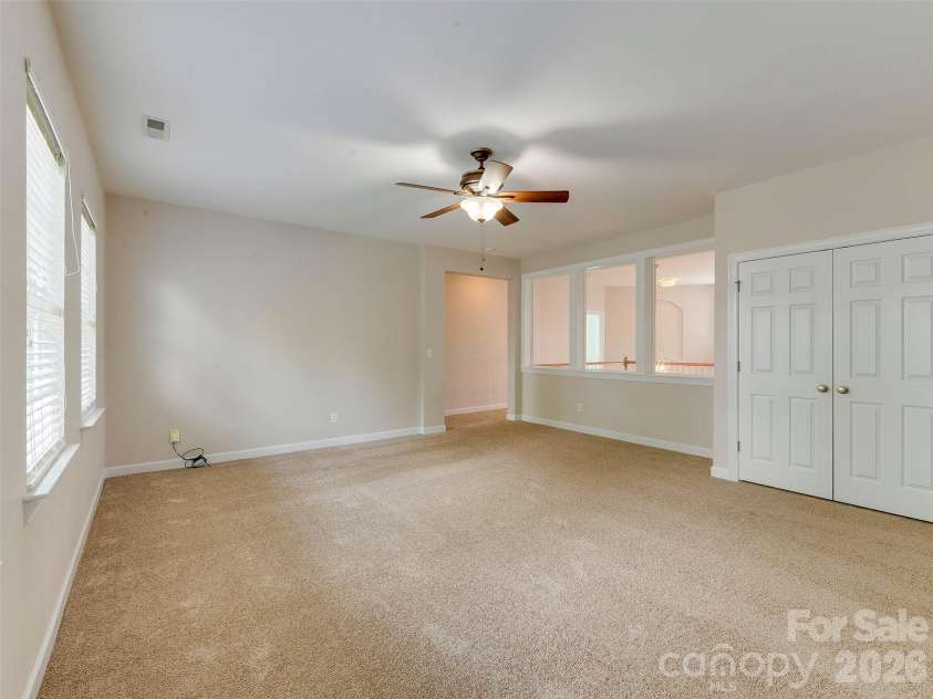 5915 Trailwater Road, Charlotte, NC 28278.  MLS# CAR4417800, YatesRealty ID 48481. 