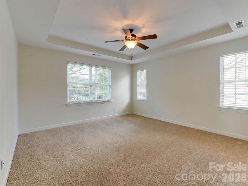 5915 Trailwater Road, Charlotte, NC 28278.  MLS# CAR4417800, YatesRealty ID 48481. 