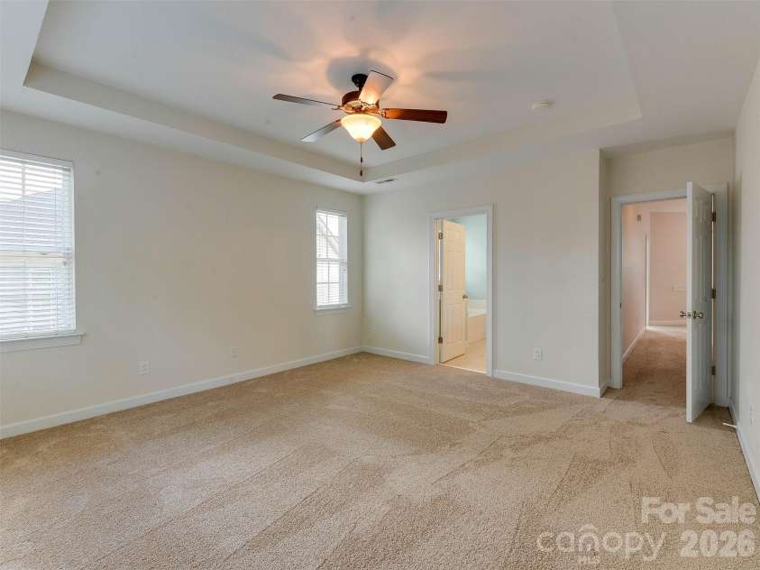 5915 Trailwater Road, Charlotte, NC 28278.  MLS# CAR4417800, YatesRealty ID 48481. 