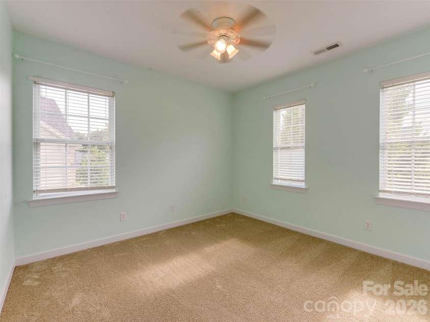 5915 Trailwater Road, Charlotte, NC 28278.  MLS# CAR4417800, YatesRealty ID 48481. 