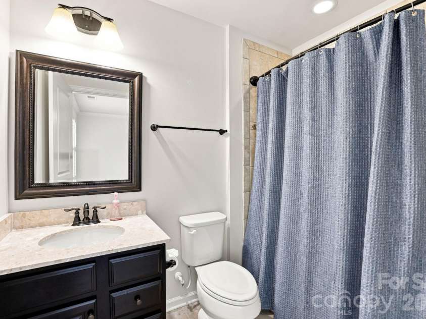 4742 Phifer Crest Court, Charlotte, NC 28226.  MLS# CAR4417441, YatesRealty ID 48482. Private En-Suite