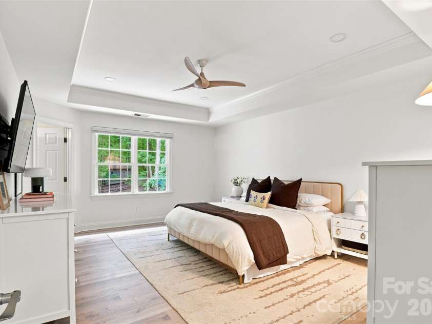 9434 Valley Road, Charlotte, NC 28270.  MLS# CAR4418424, YatesRealty ID 48485. 