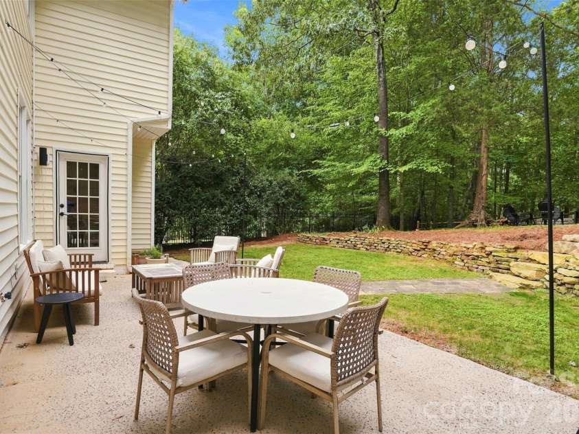 9434 Valley Road, Charlotte, NC 28270.  MLS# CAR4418424, YatesRealty ID 48485. 