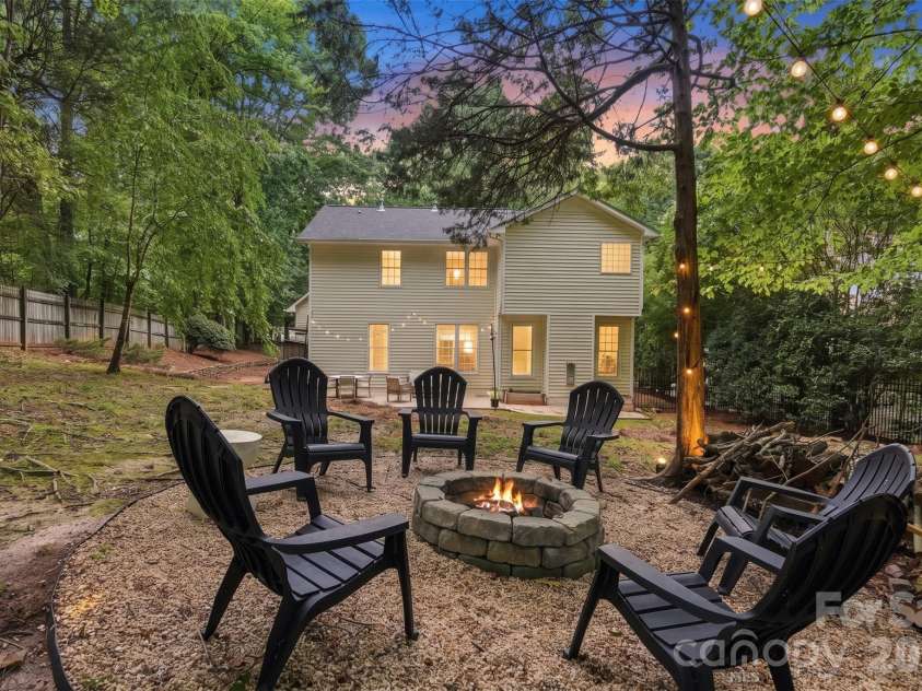 9434 Valley Road, Charlotte, NC 28270.  MLS# CAR4418424, YatesRealty ID 48485. 