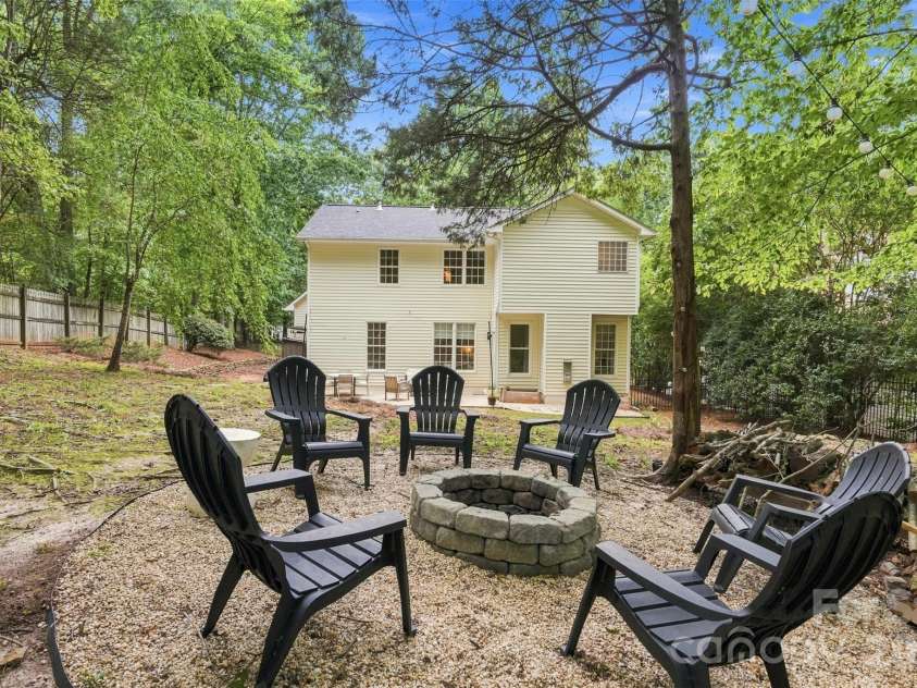 9434 Valley Road, Charlotte, NC 28270.  MLS# CAR4418424, YatesRealty ID 48485. 