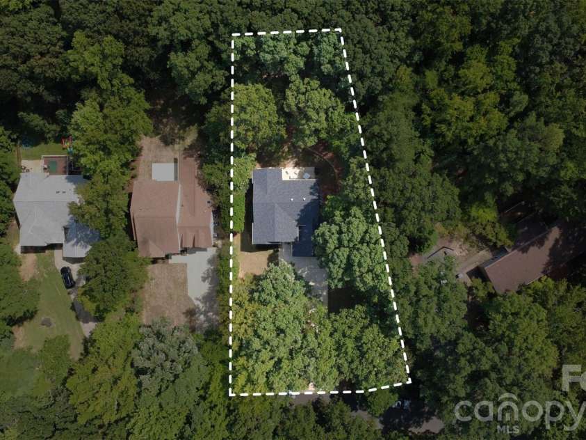 9434 Valley Road, Charlotte, NC 28270.  MLS# CAR4418424, YatesRealty ID 48485. 