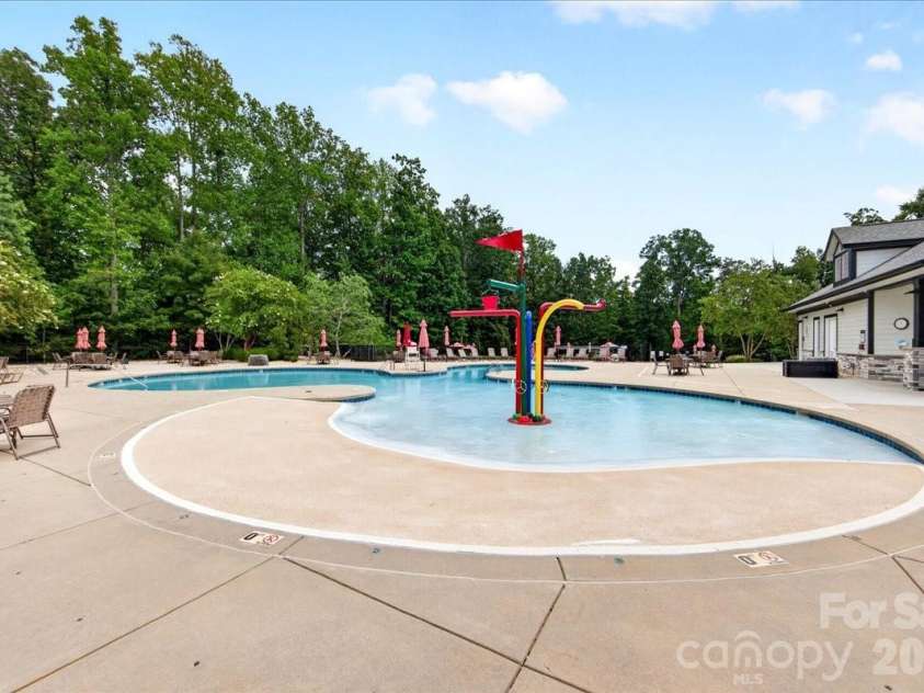 4420 Bright Road, Charlotte, NC 28214.  MLS# CAR4418557, YatesRealty ID 48486. Clubhouse Pool