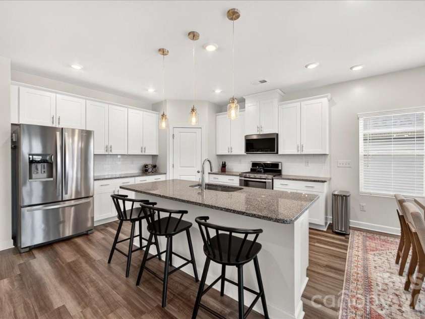 4420 Bright Road, Charlotte, NC 28214.  MLS# CAR4418557, YatesRealty ID 48486. Kitchen