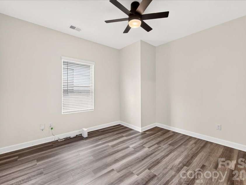 4420 Bright Road, Charlotte, NC 28214.  MLS# CAR4418557, YatesRealty ID 48486. Office