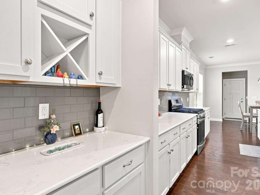 11644 Westbranch Parkway, Davidson, NC 28036.  MLS# CAR4418604, YatesRealty ID 48487. 