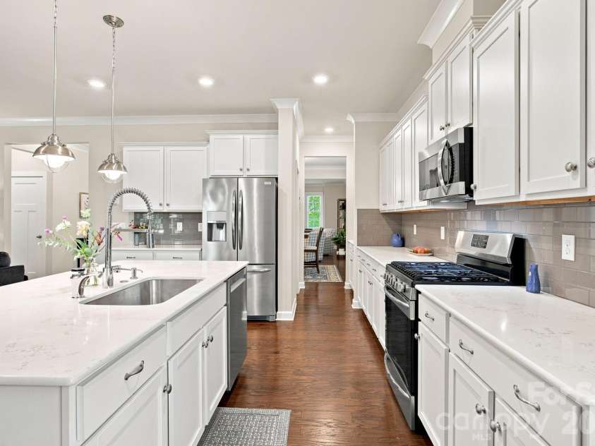 11644 Westbranch Parkway, Davidson, NC 28036.  MLS# CAR4418604, YatesRealty ID 48487. 