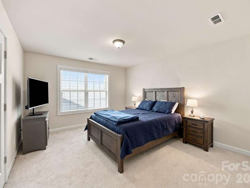 11644 Westbranch Parkway, Davidson, NC 28036.  MLS# CAR4418604, YatesRealty ID 48487. 