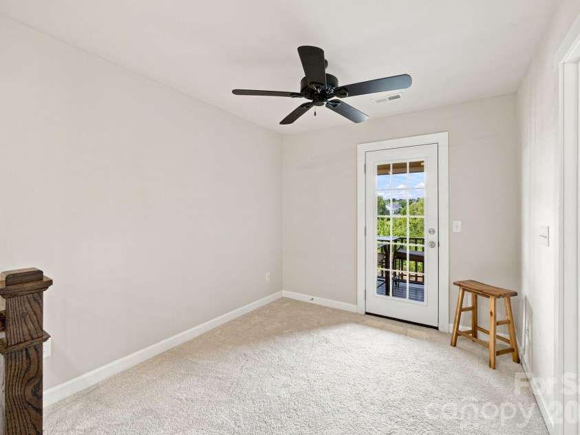 11644 Westbranch Parkway, Davidson, NC 28036.  MLS# CAR4418604, YatesRealty ID 48487. 