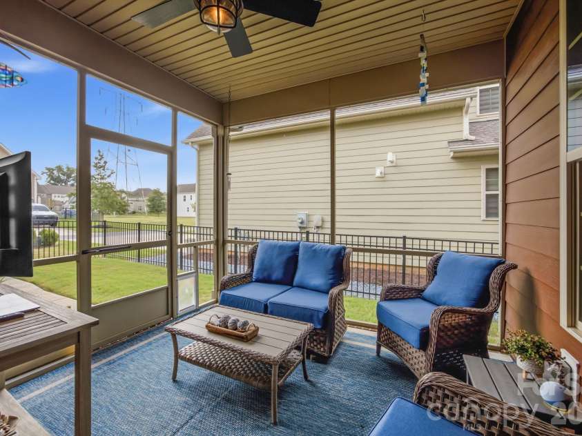 11644 Westbranch Parkway, Davidson, NC 28036.  MLS# CAR4418604, YatesRealty ID 48487. 