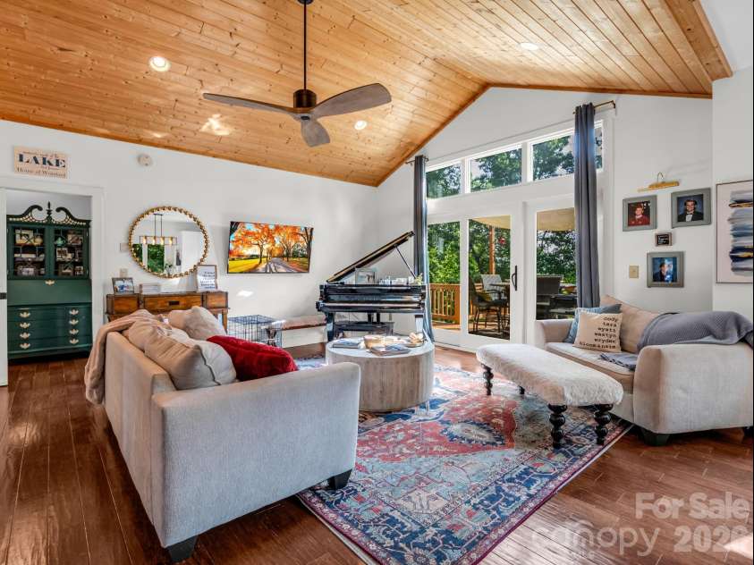 274 Hawks Nest Trail, Lake Lure, NC 28746.  MLS# CAR4396440, YatesRealty ID 48488. 