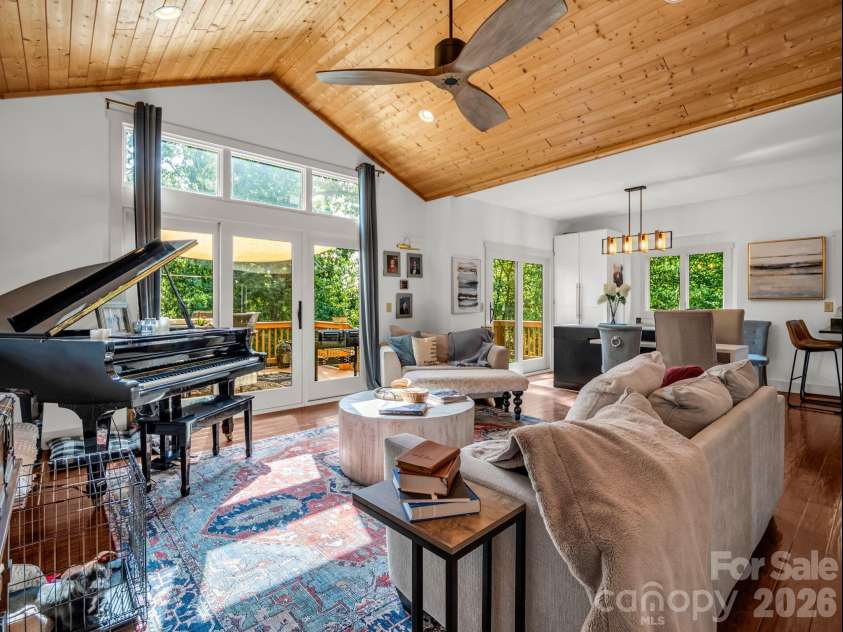 274 Hawks Nest Trail, Lake Lure, NC 28746.  MLS# CAR4396440, YatesRealty ID 48488. 