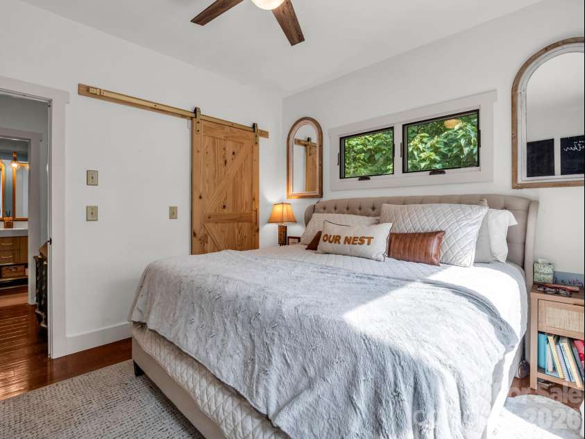 274 Hawks Nest Trail, Lake Lure, NC 28746.  MLS# CAR4396440, YatesRealty ID 48488. 