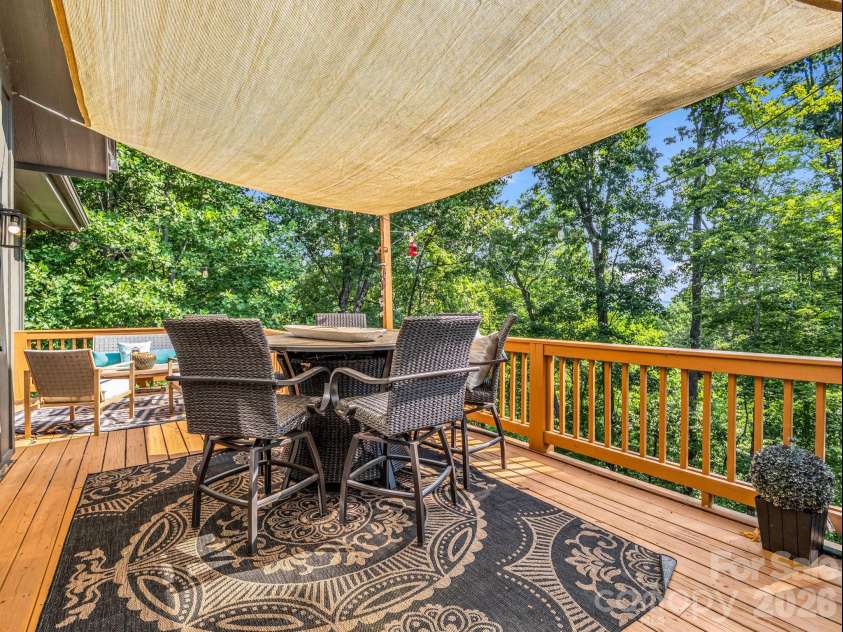 274 Hawks Nest Trail, Lake Lure, NC 28746.  MLS# CAR4396440, YatesRealty ID 48488. 