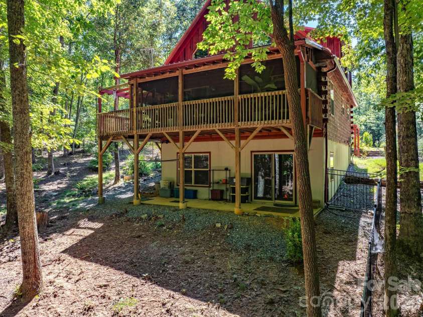 257 Adirondack Trail, Nebo, NC 28761.  MLS# CAR4418359, YatesRealty ID 48489. 