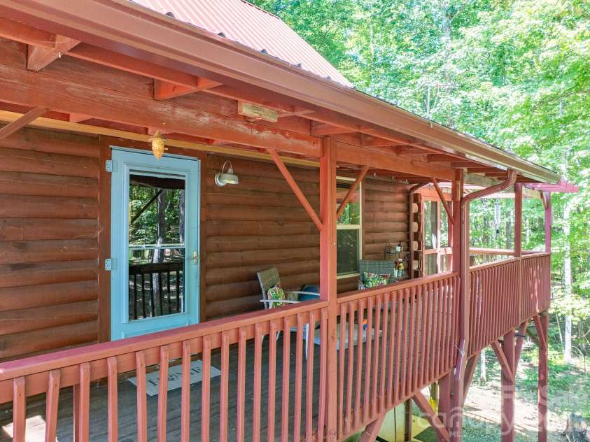 257 Adirondack Trail, Nebo, NC 28761.  MLS# CAR4418359, YatesRealty ID 48489. 