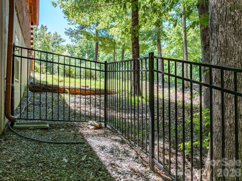 257 Adirondack Trail, Nebo, NC 28761.  MLS# CAR4418359, YatesRealty ID 48489. 