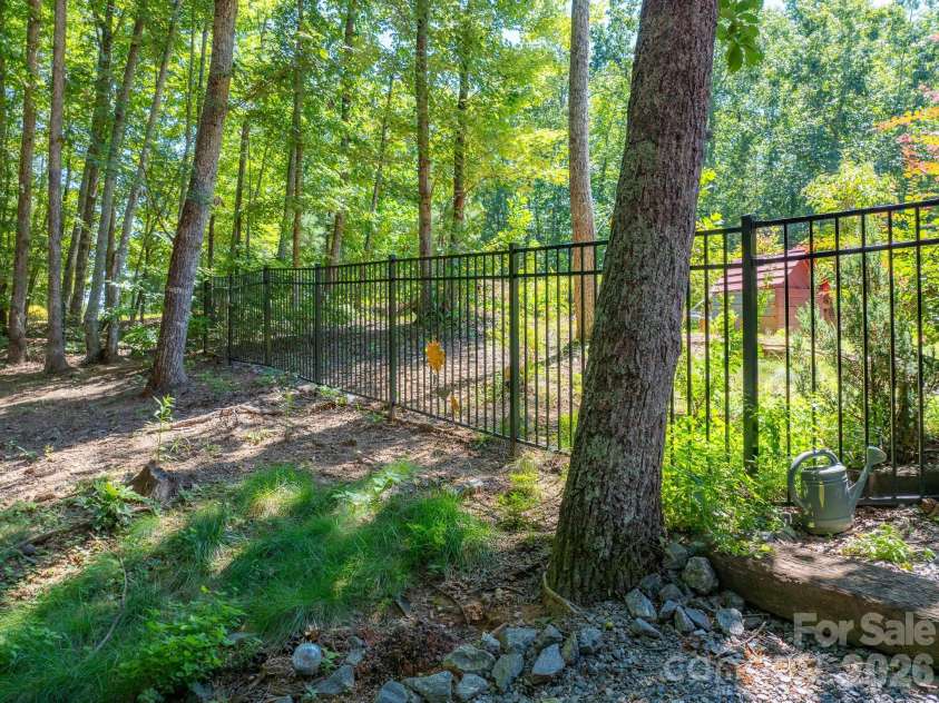 257 Adirondack Trail, Nebo, NC 28761.  MLS# CAR4418359, YatesRealty ID 48489. 