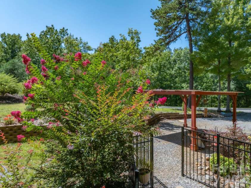 257 Adirondack Trail, Nebo, NC 28761.  MLS# CAR4418359, YatesRealty ID 48489. 